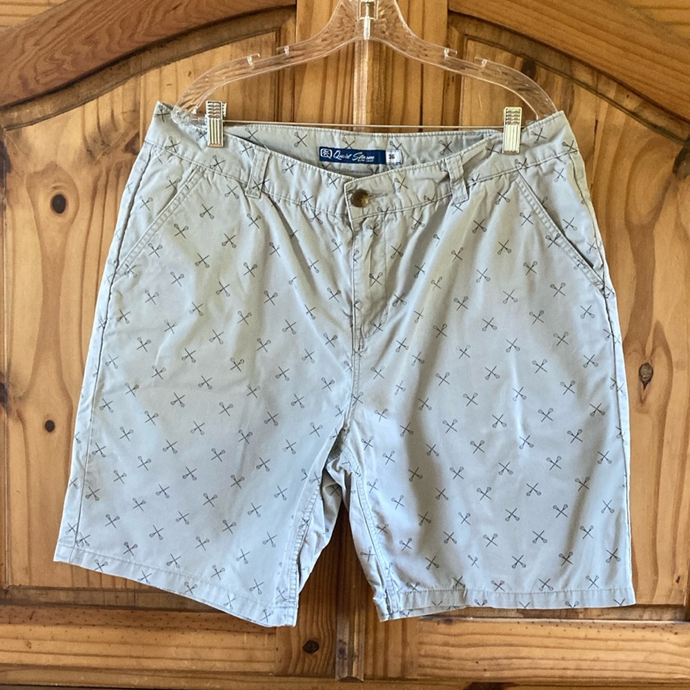 Quiet Storm Surf Shop gray black lacrosse print flat front chino shorts size 36